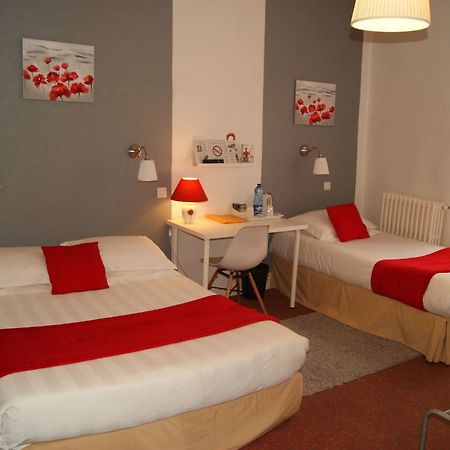 Contact Hotel Les Platanes Villeneuve Sur Lot Centre Εξωτερικό φωτογραφία