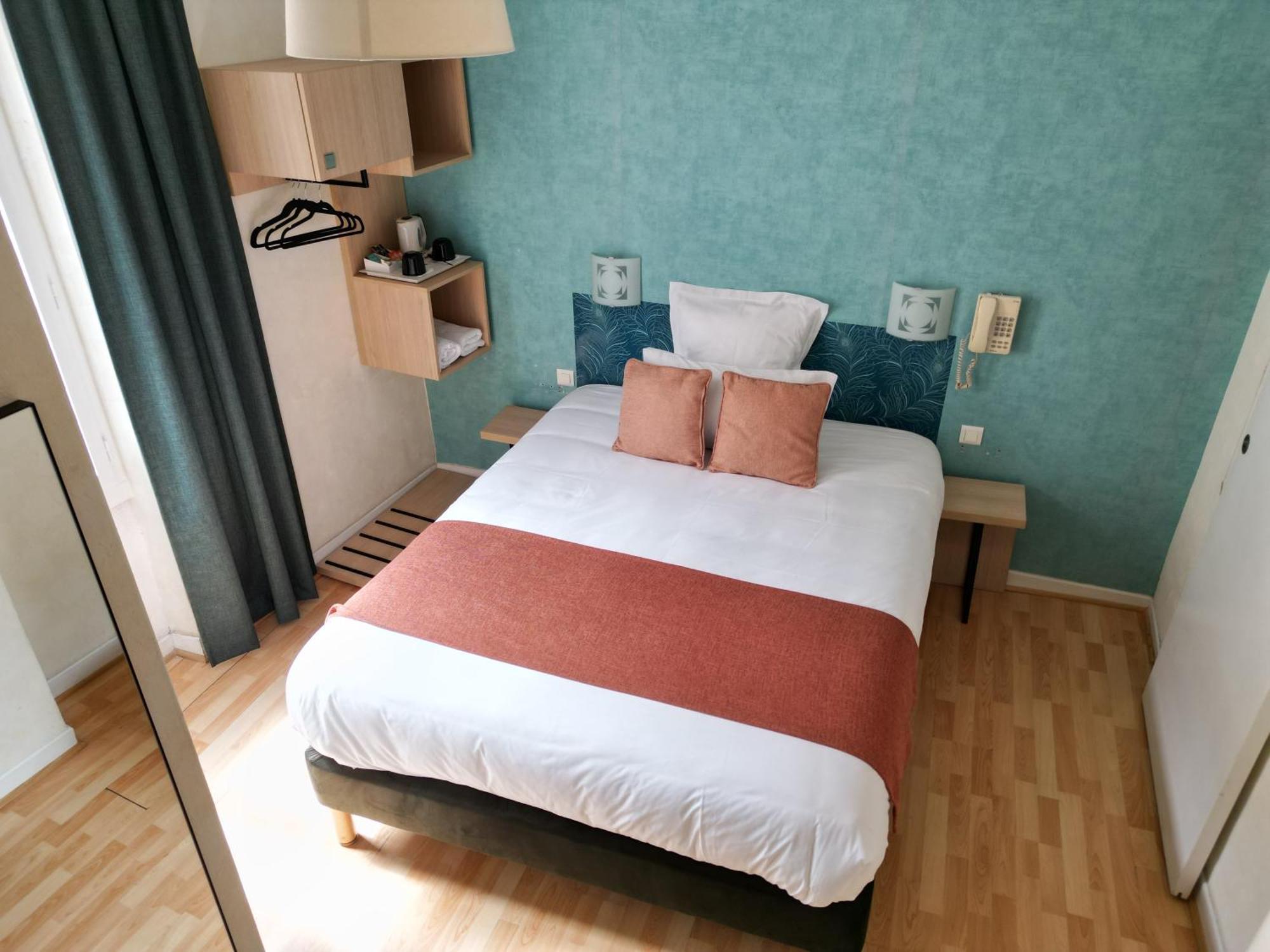 Contact Hotel Les Platanes Villeneuve Sur Lot Centre Εξωτερικό φωτογραφία