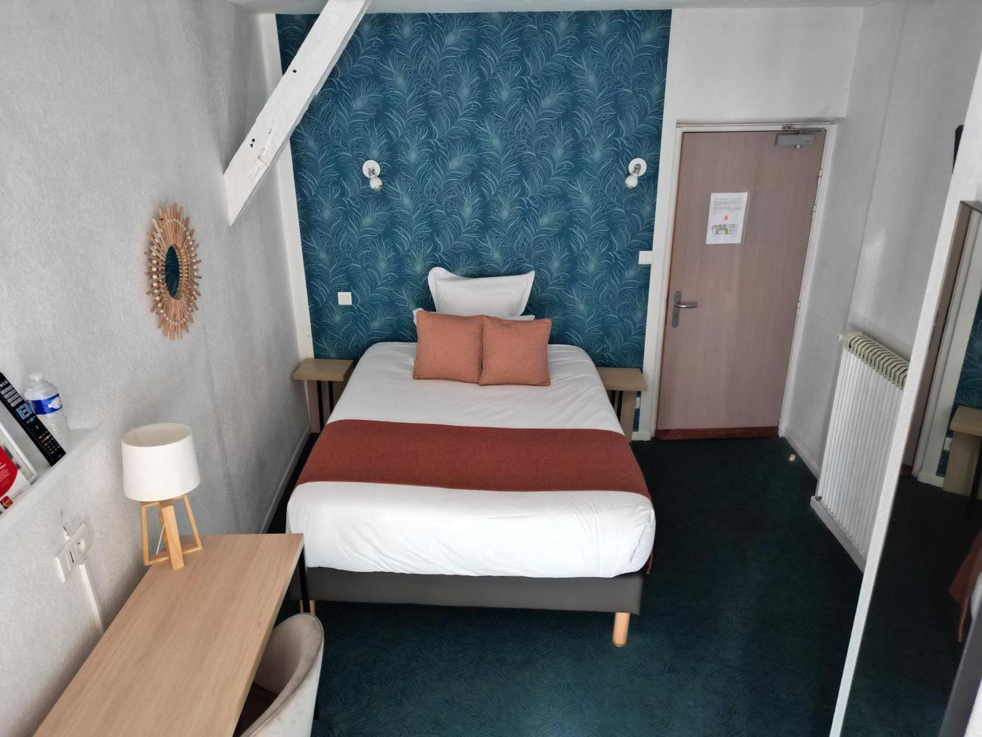 Contact Hotel Les Platanes Villeneuve Sur Lot Centre Εξωτερικό φωτογραφία